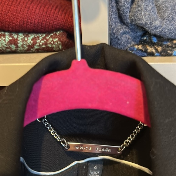 WHBM black one button closure peplum style blazer size 4 - Picture 2 of 3